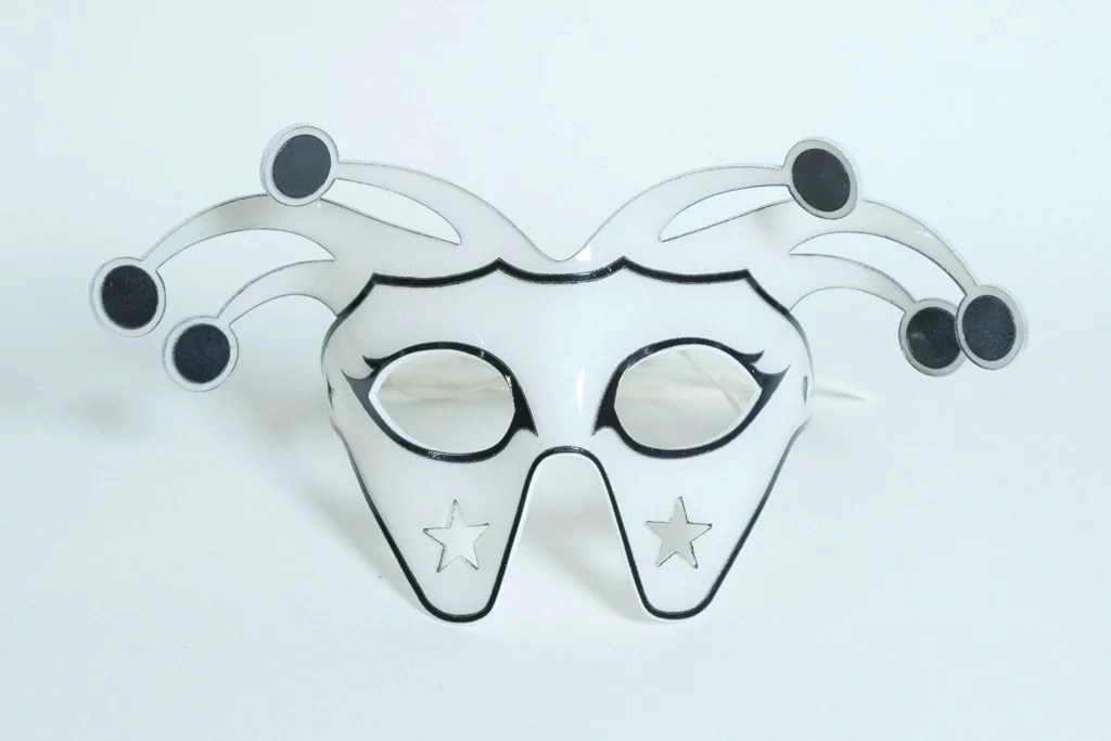 Jester Mask - White/Black Edge