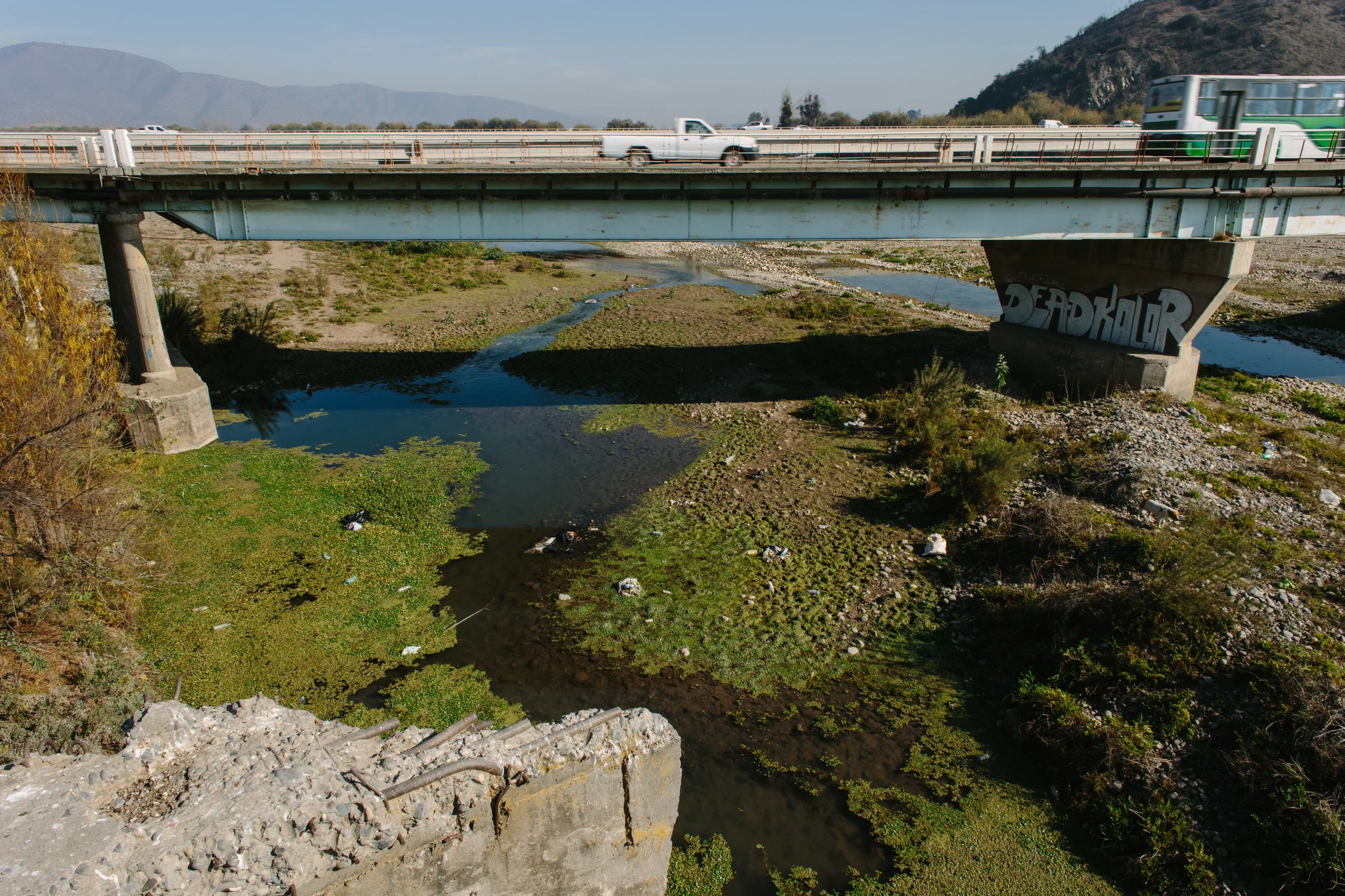 Split into three sections for management purposes, the Maipo River has a very different face here in the second section than it does in the plentiful upper section.