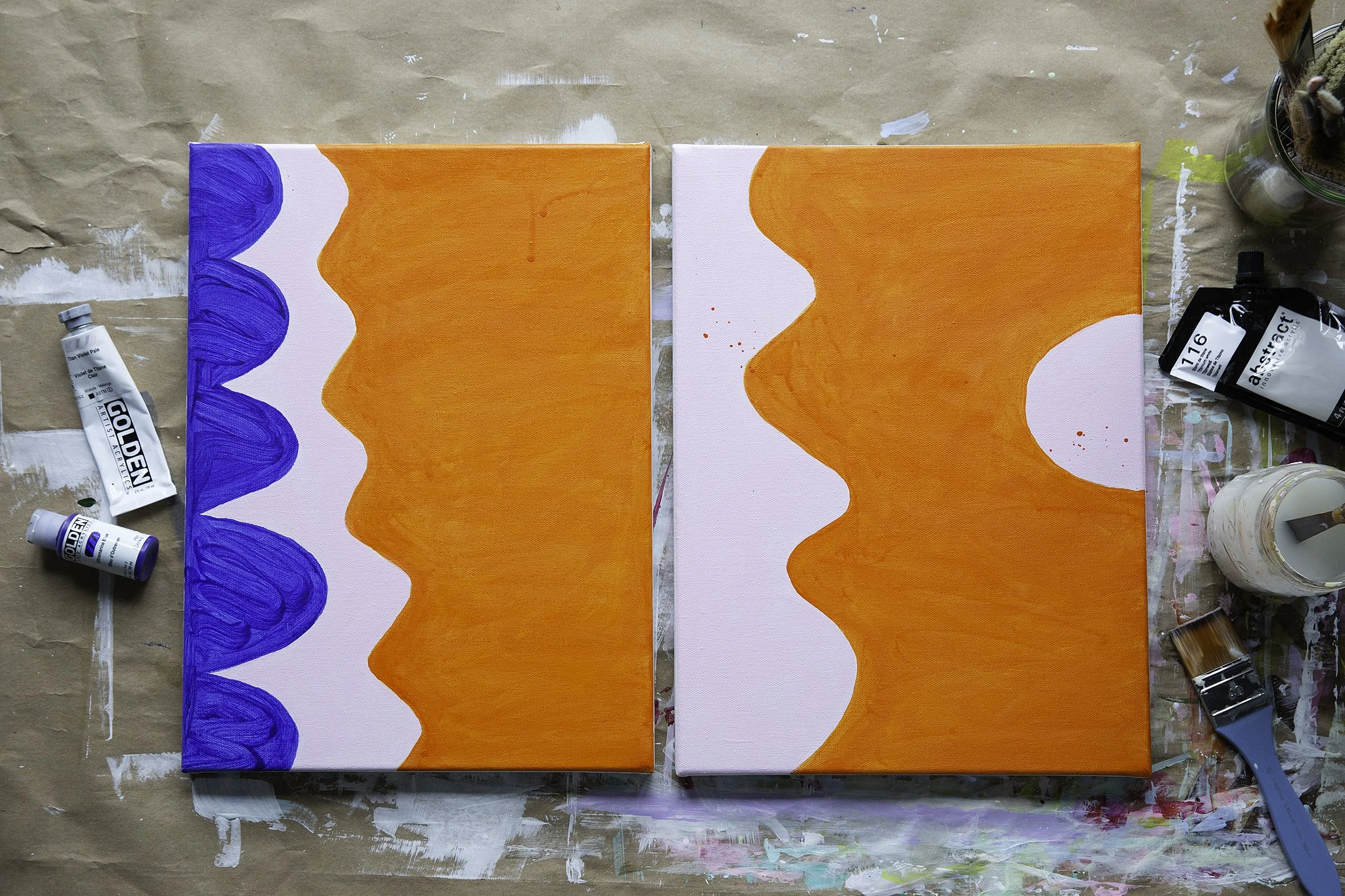 abstrakta målningar av konstnär sonja dahlgren i göteborg