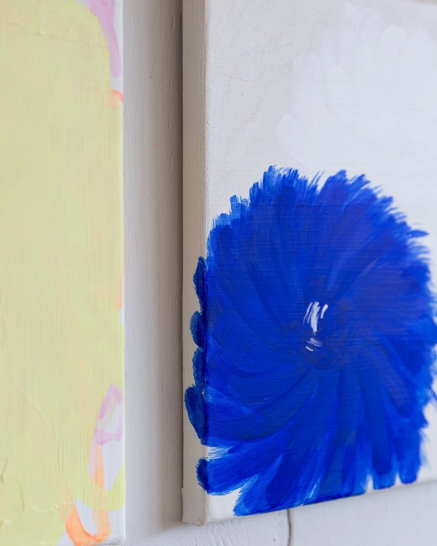 blue dahlia 3 konstnär sonja dahlgren.jpg