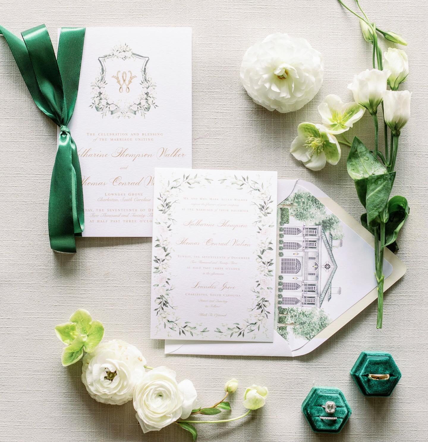 Having a major moment for green and gold, which makes for such a beautiful palette for Katie and Thomas&rsquo; December wedding in Charleston. Give me all the emerald bows!