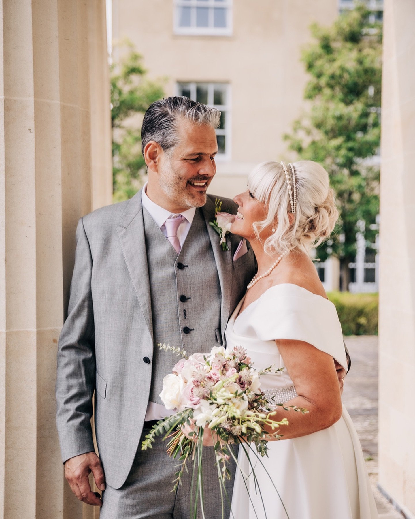 The moment when these two beautiful souls found love later in life&hellip;. Gabby and Matt&rsquo;s intimate wedding took place at elegant the Bath Spa Hotel earlier this year.

#BrideToBeUK2025 #BrideToBe2025UK #BathWeddings #BathSpaWeddings #Somerse
