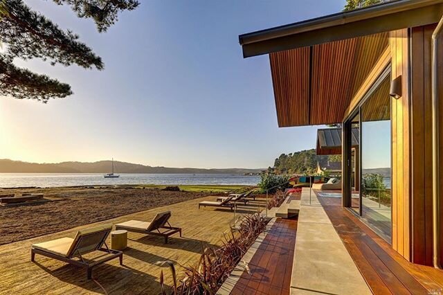 Half an acre on Tomales Bay and possibly the most perfect summer home on the market. Anyone else want to move to West Marin? 💫

18135 Highway 1, Marshall (Marin County, CA) | $3,295,000

dm me for details -
-
-
-
-
-
#marincounty #californiadreaming