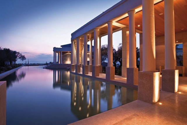  Amanzo'e, Greece