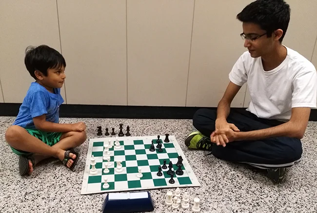 Outside-Playing-Hall-with-JJ2c-Official-Guest-for-ceremonial-move.jpg