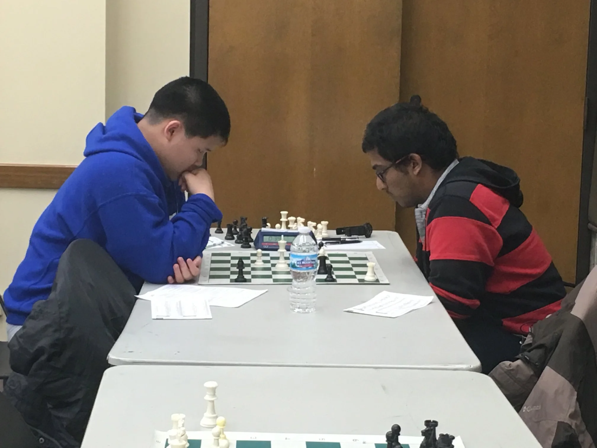 14-year-old GM Awonder Liang (left) defeated GM Priyadharshan Kannappan in the final round. (Photo: Hiro Higuchi)