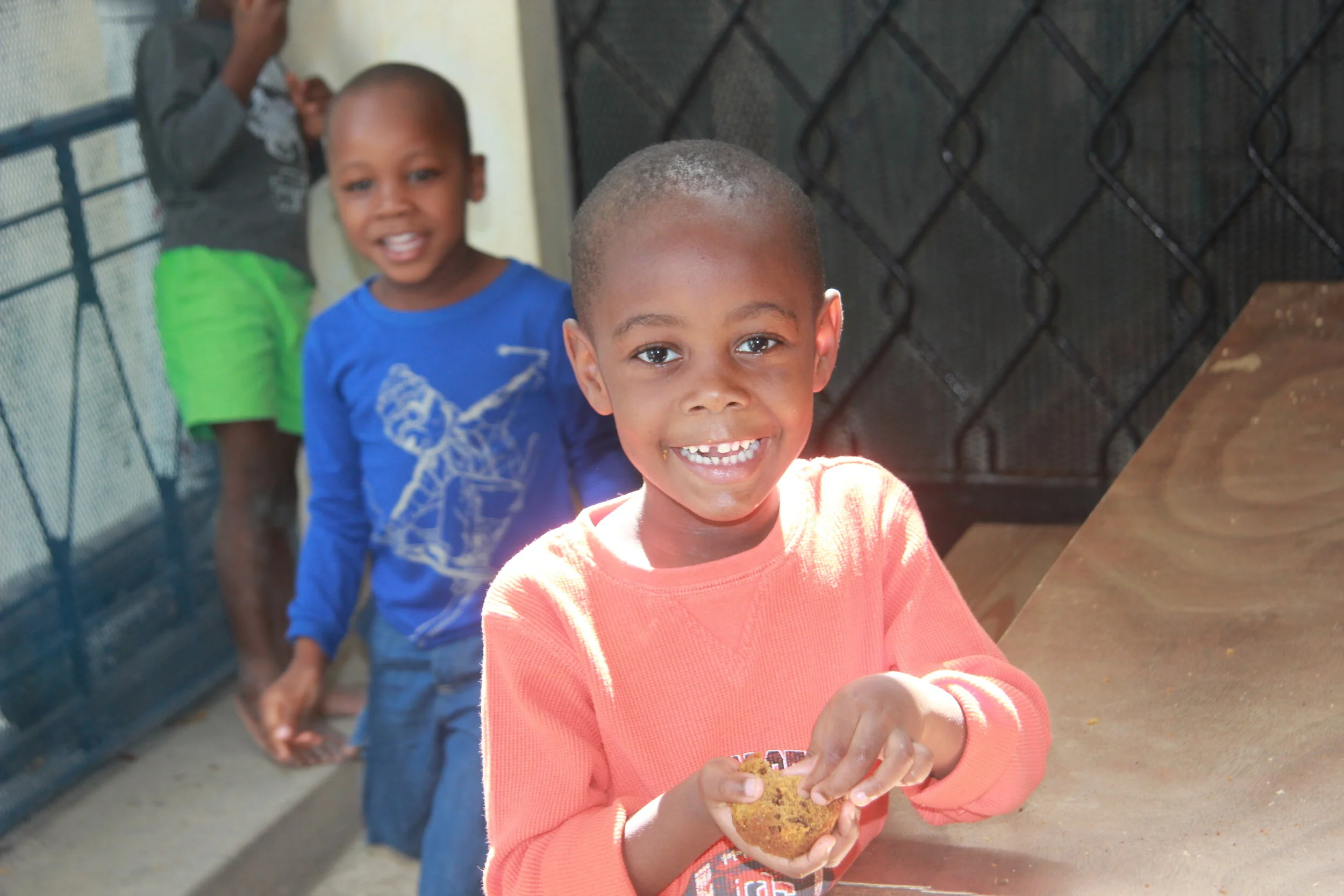  Christ getting photobombed by Steeve 