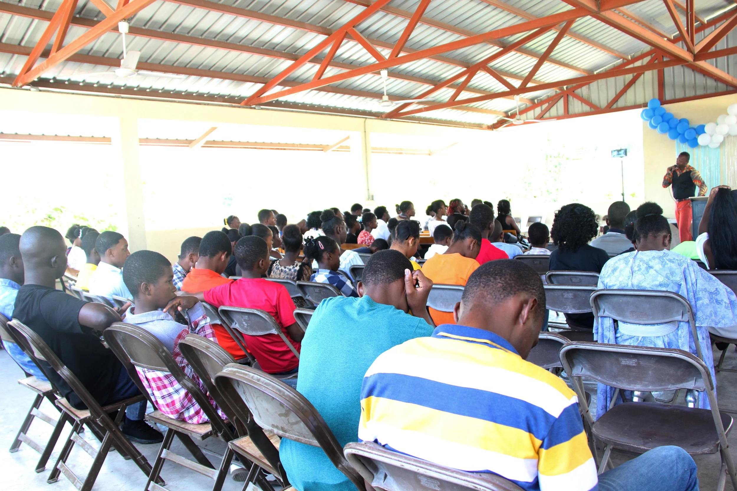 Crowd IMG_1999.jpg