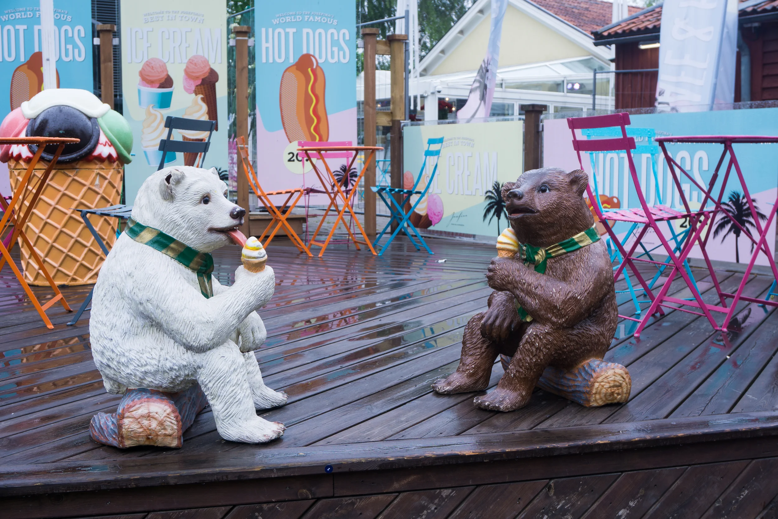 "Easygoing Bears" in Stockholm