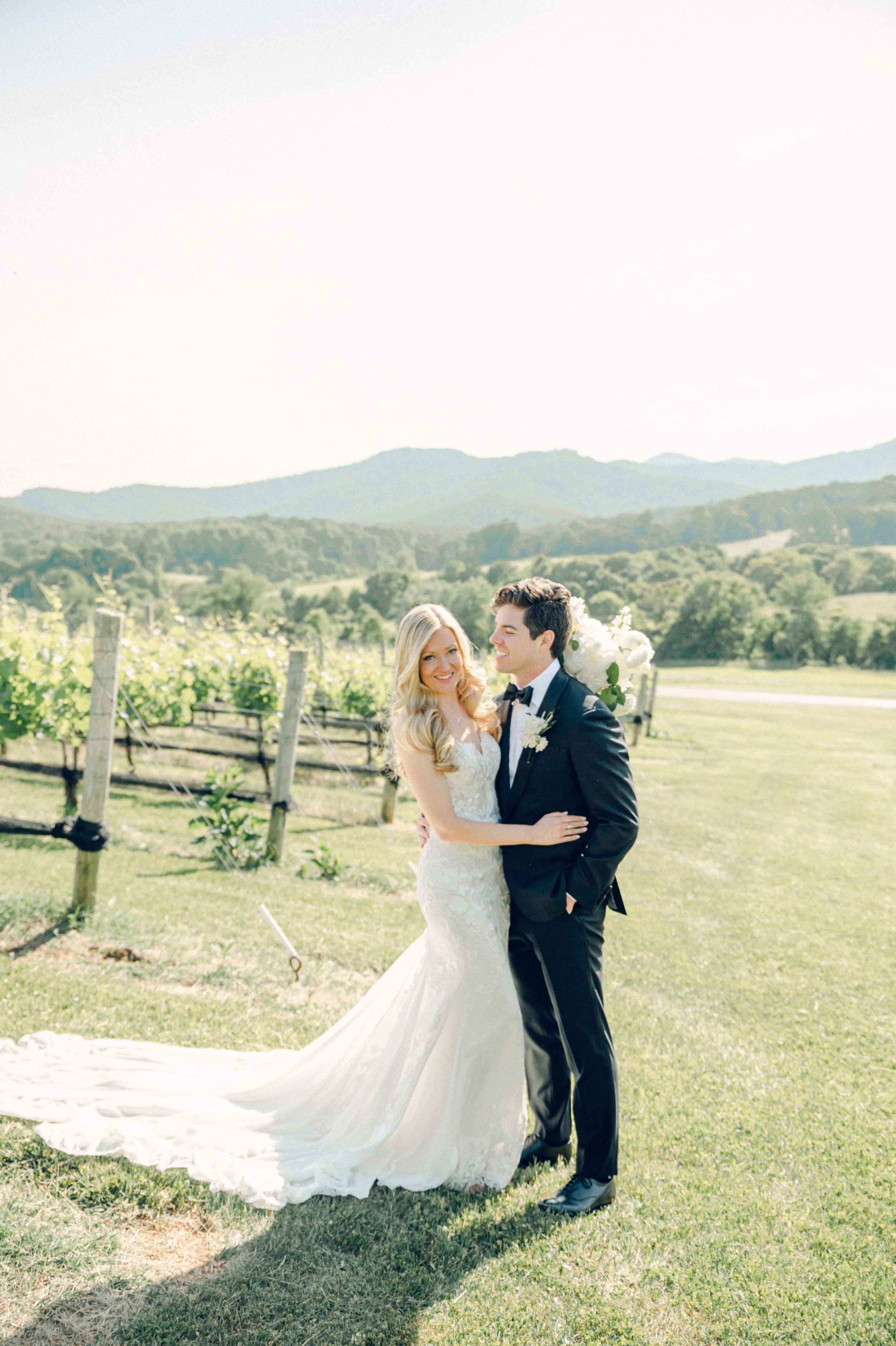 pippinhillvineyardcharlottesvillevirginiaweddingphotographersarahhouston-158.jpg