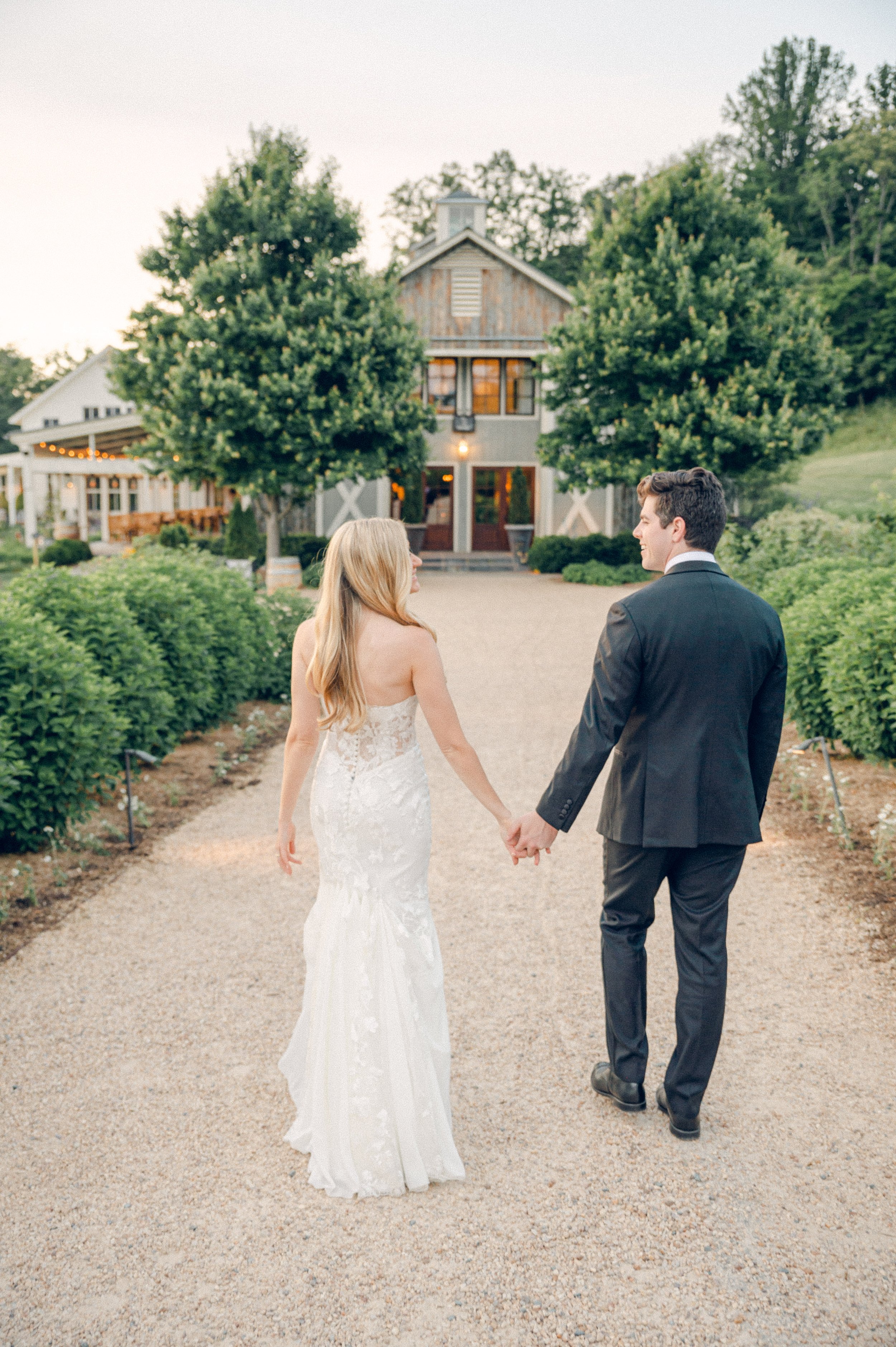 pippinhillvineyardcharlottesvillevirginiaweddingphotographersarahhouston-551.jpg