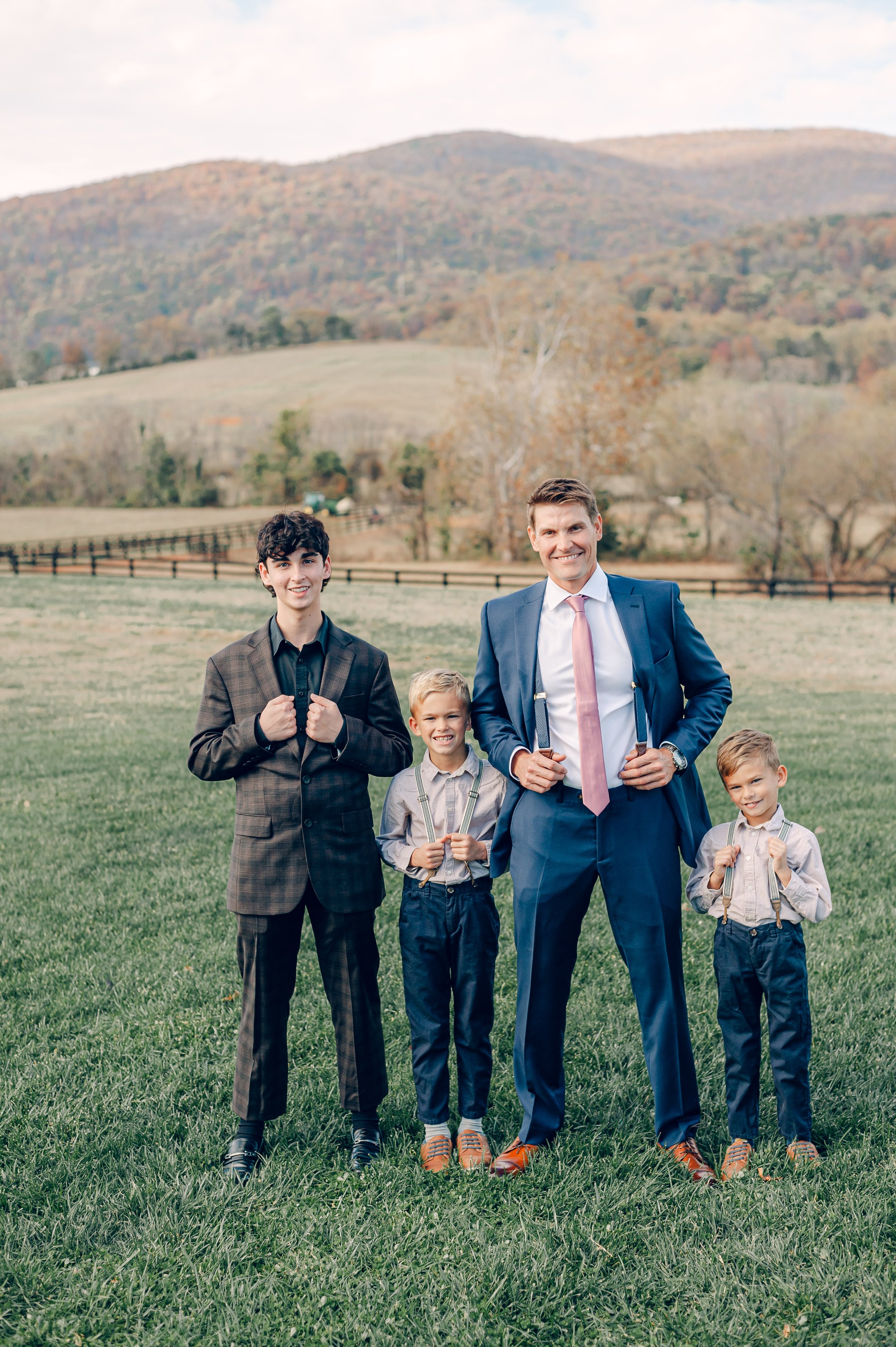 kingfamilyvineyardweddingcharlottesvillevirginiaweddingphotographersarahhouston-85.jpg