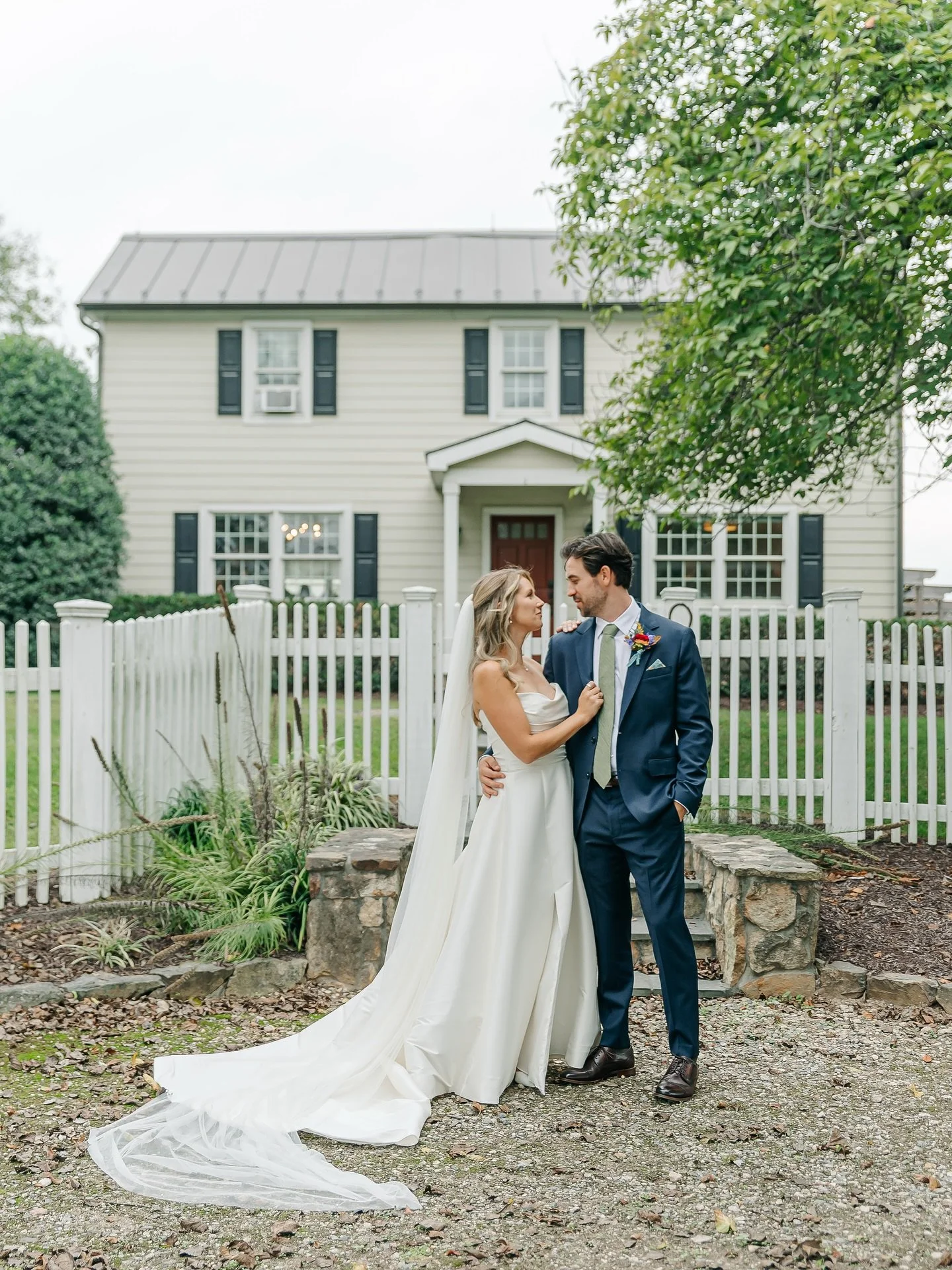 It was supposed to rain the whole time and I was honestly so bummed because Stone Tower is so beautiful AND A rented a vintage Bentley&hellip;I just wanted it to be so perfect for them!! Then the miracle I prayed for happened, NO RAIN!! We were able 