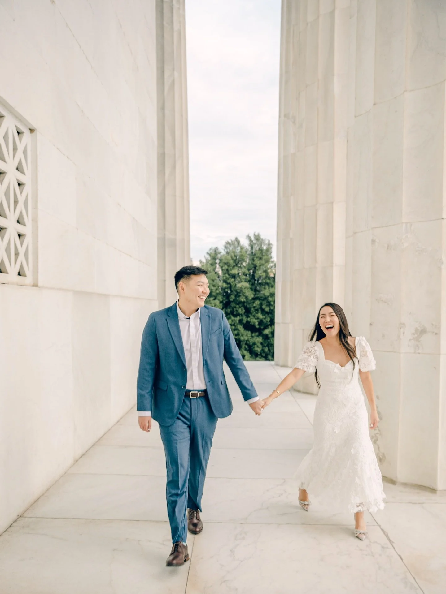 My number one portrait tip:
🥂Whenever you start to feel a little nervous, awkward, or unsure&hellip; just laugh. Truly. You&rsquo;re in a safe space with me, and those sweet, unguarded moments are often the ones that become the most beautiful photog