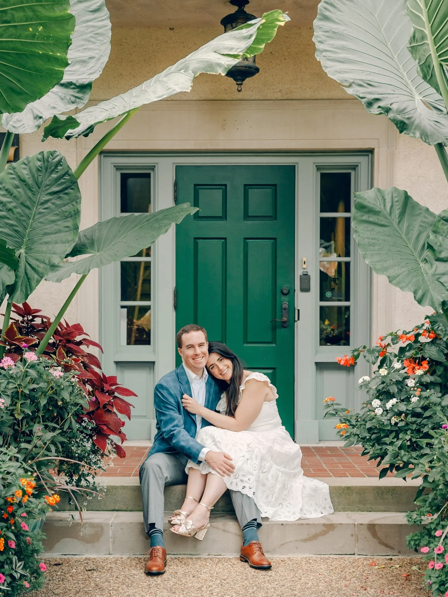 Sometimes you stumble upon hidden gems right in the city. On our way around DC via Uber, we passed this stunning fountain and I'm so glad we stopped because it led to some amazing photos (&amp; some of my very favorites!!) The peace and quiet were a 