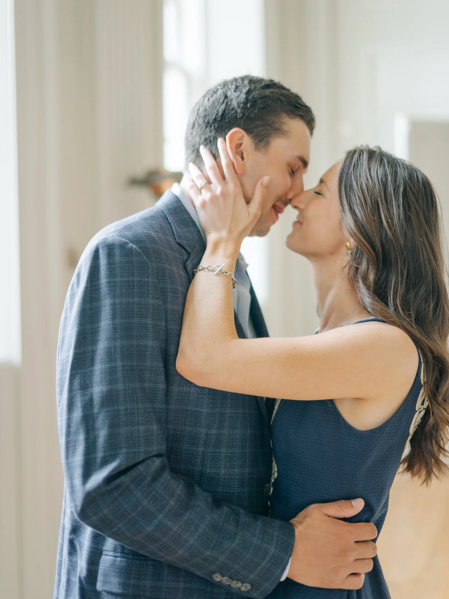 VMFA is such a great place for Engagement photos, it&rsquo;s not as busy as the ones in DC-so it gives you more of an intimate experience, plus the beautiful garden area outside is one of my FAVORITE spots to take portraits! Flash isn&rsquo;t allowed