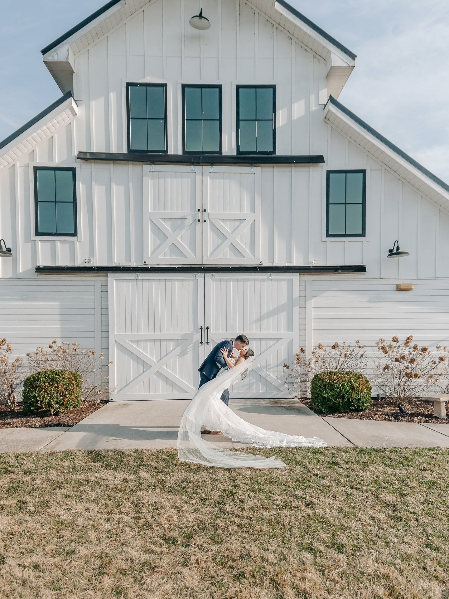 @thebarnatwillowbrook was THE perfect location for A&amp;J&rsquo;s beautiful spring wedding. We lucked out with gorgeous weather and the prettiest sunset. Surrounded by their family &amp; friends-the day was full of tears, laughter and making new mem