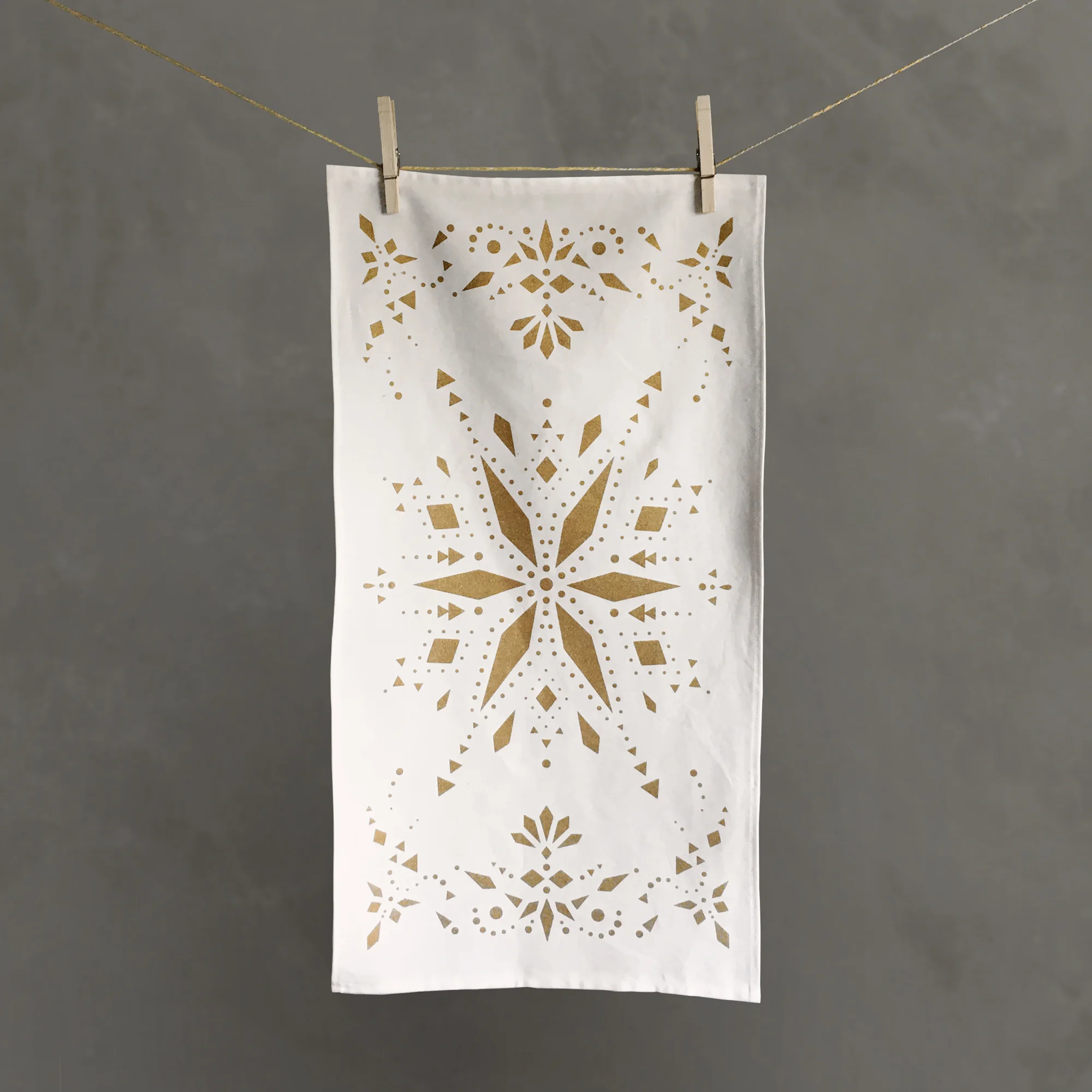 Gold_Hanging_Star.jpg