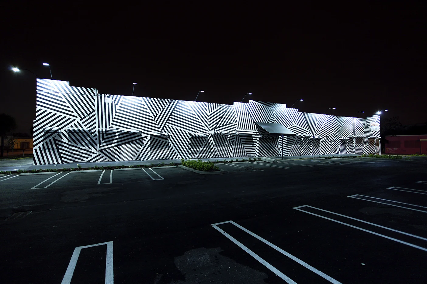 Wynwood building nightime 032.jpg