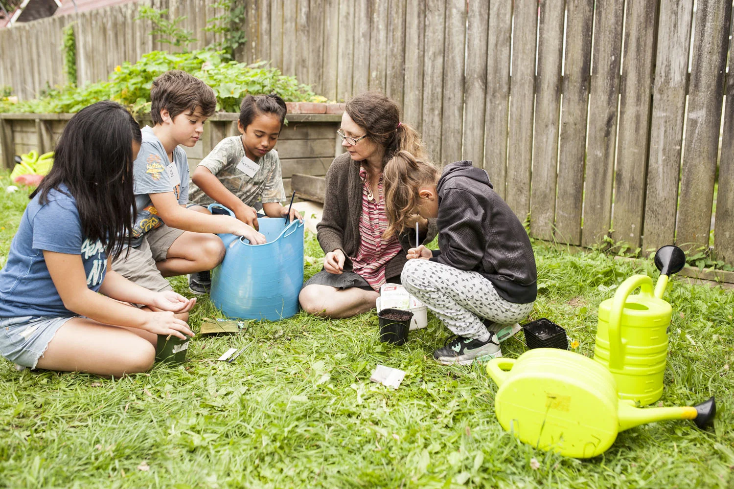 Children at Randwick Primary being supported by local volunteers during the programme