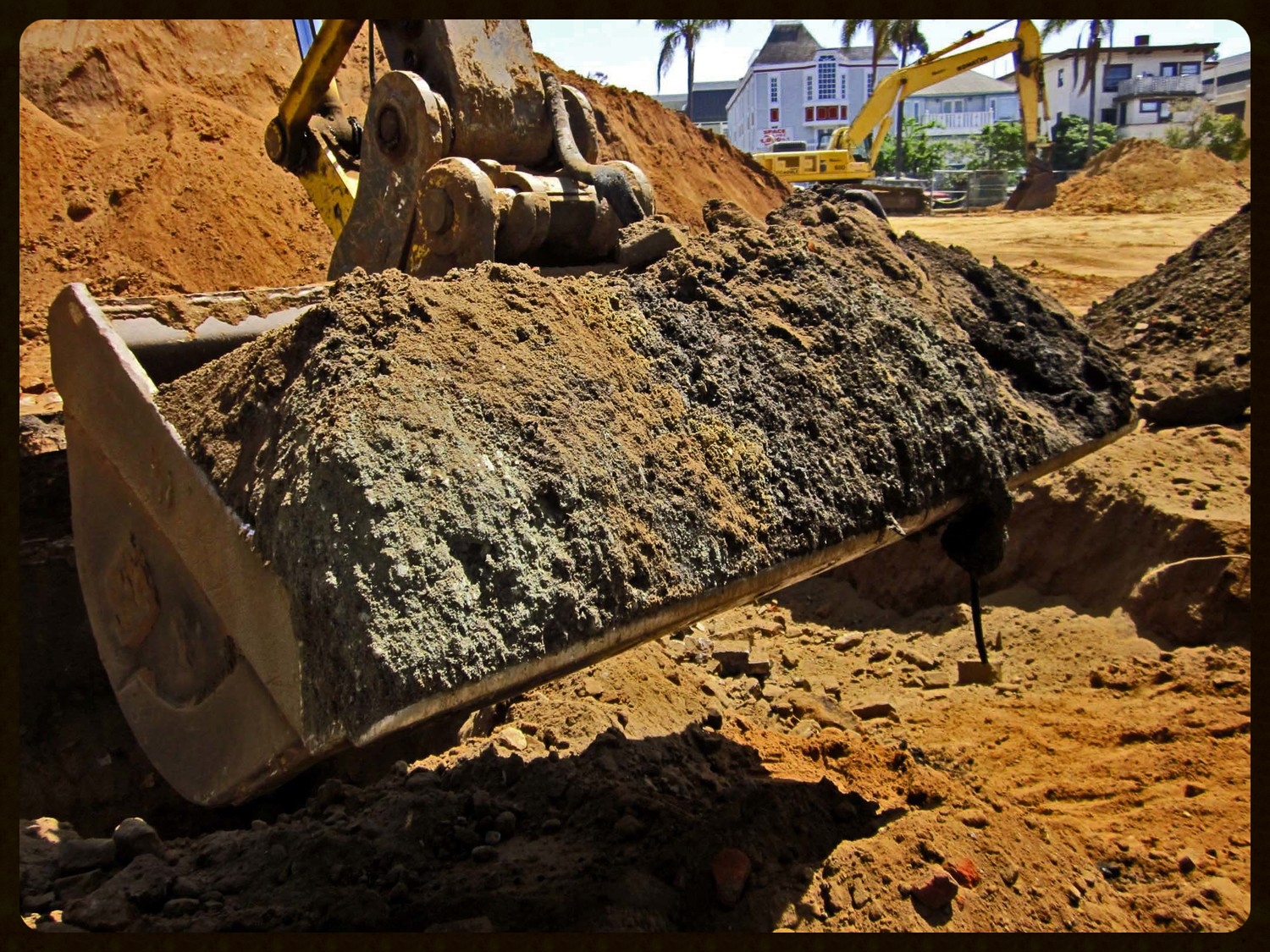 Sharp Excavator bucket.jpg