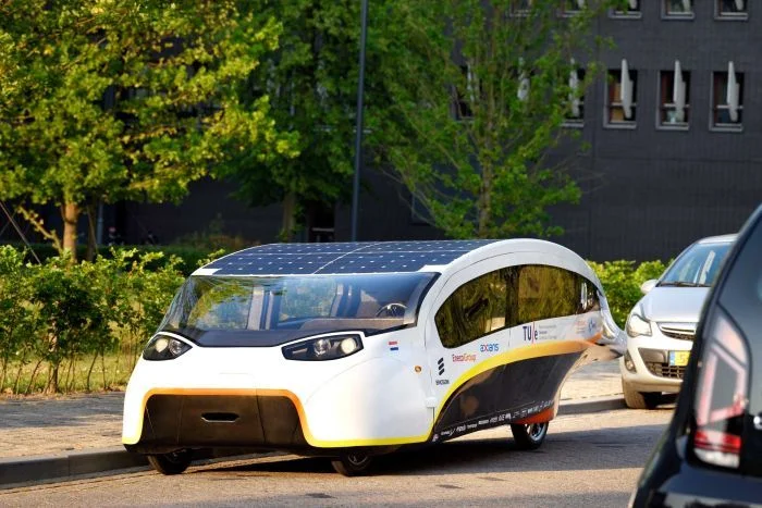 solar vehicle.jpg