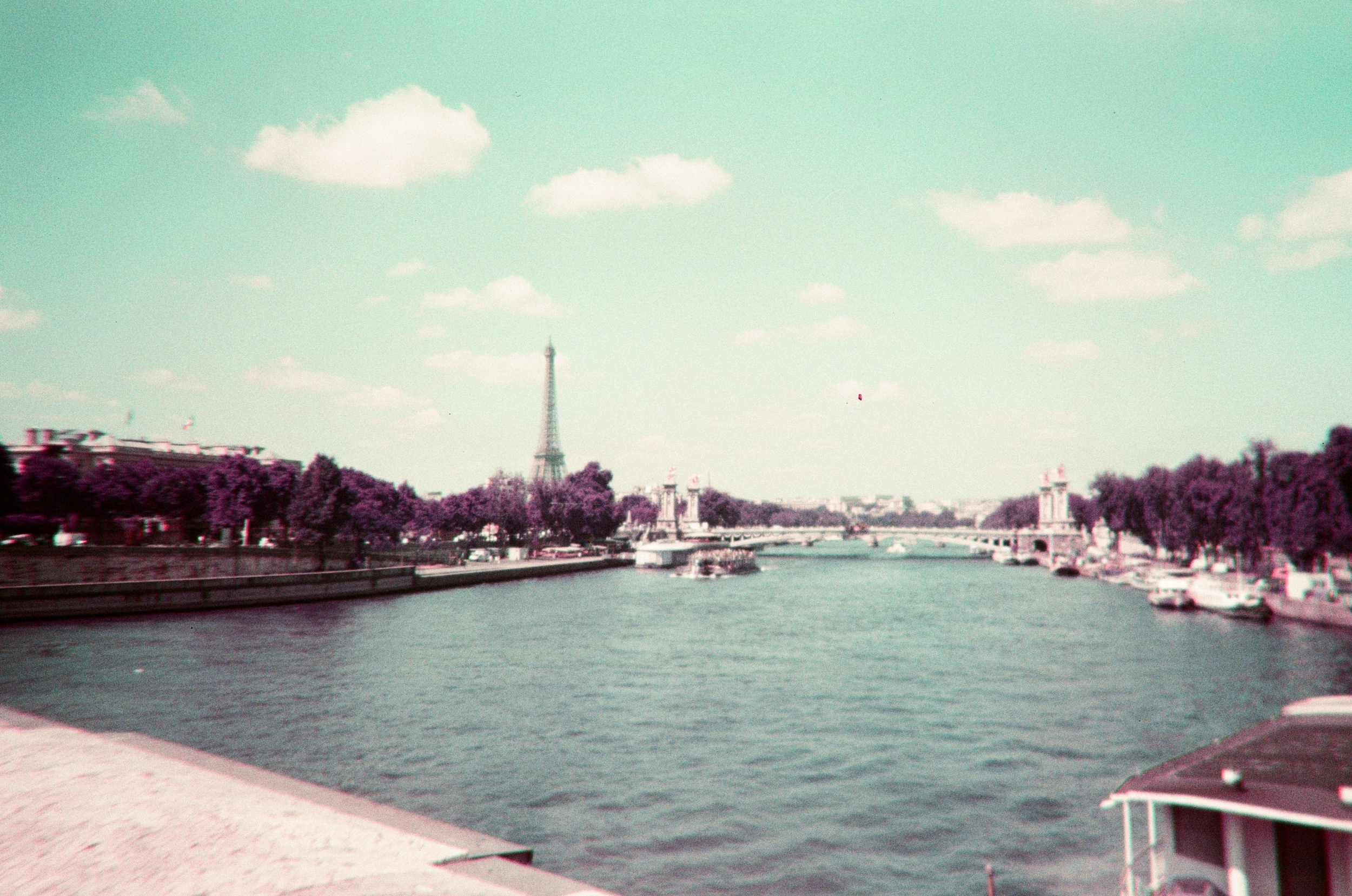 A Day in Paris and "Food" Guide