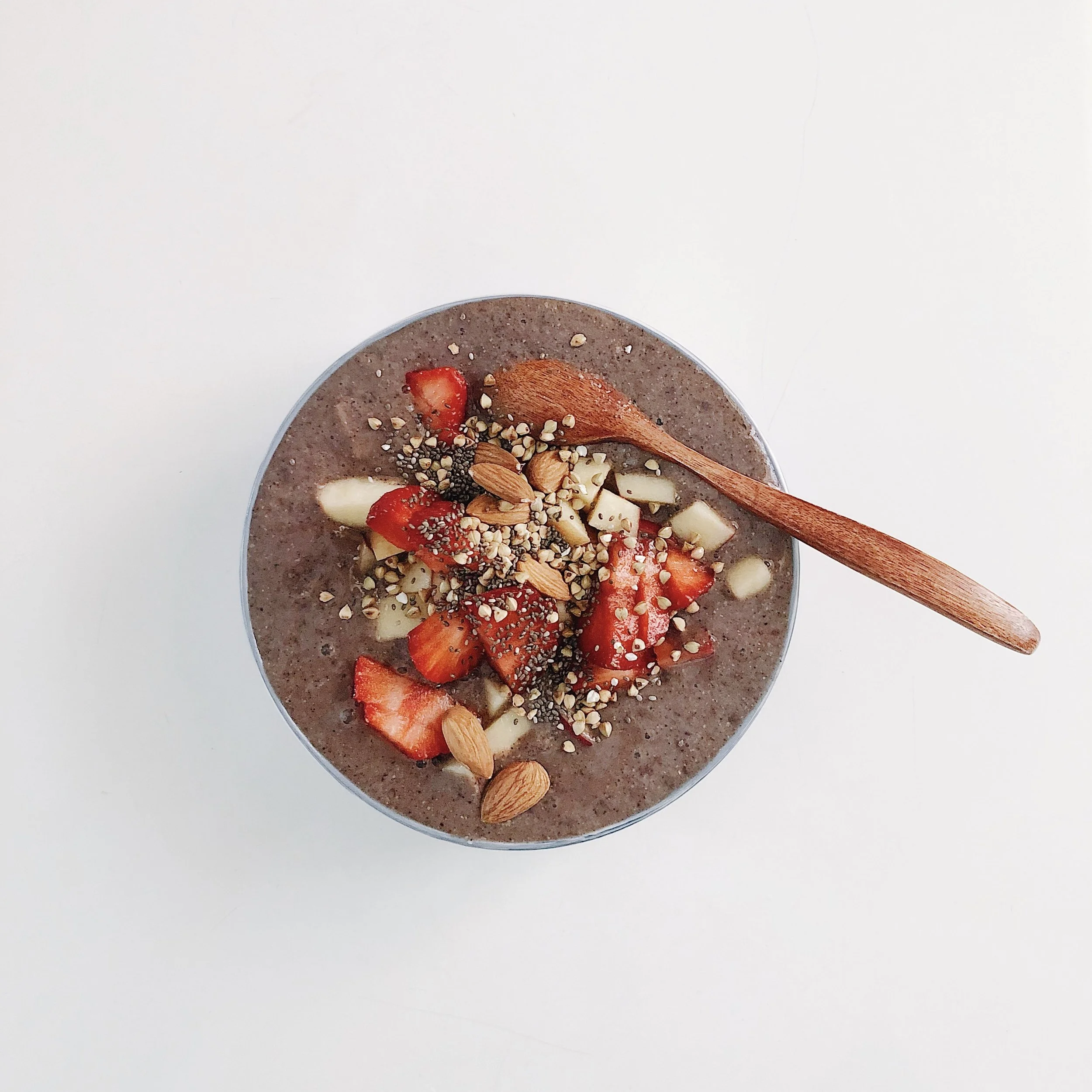 Peanut butter Acai Bowl．花生醬巴西莓碗