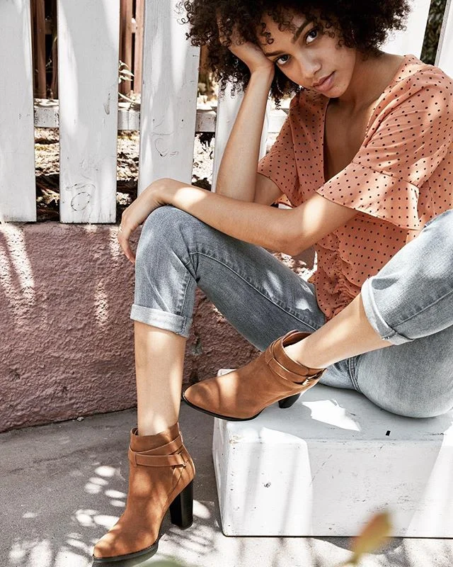 Sit back relax and enjoy life as it comes.  Also don&rsquo;t like what&rsquo;s down,  bring your own chair and sit where you want.