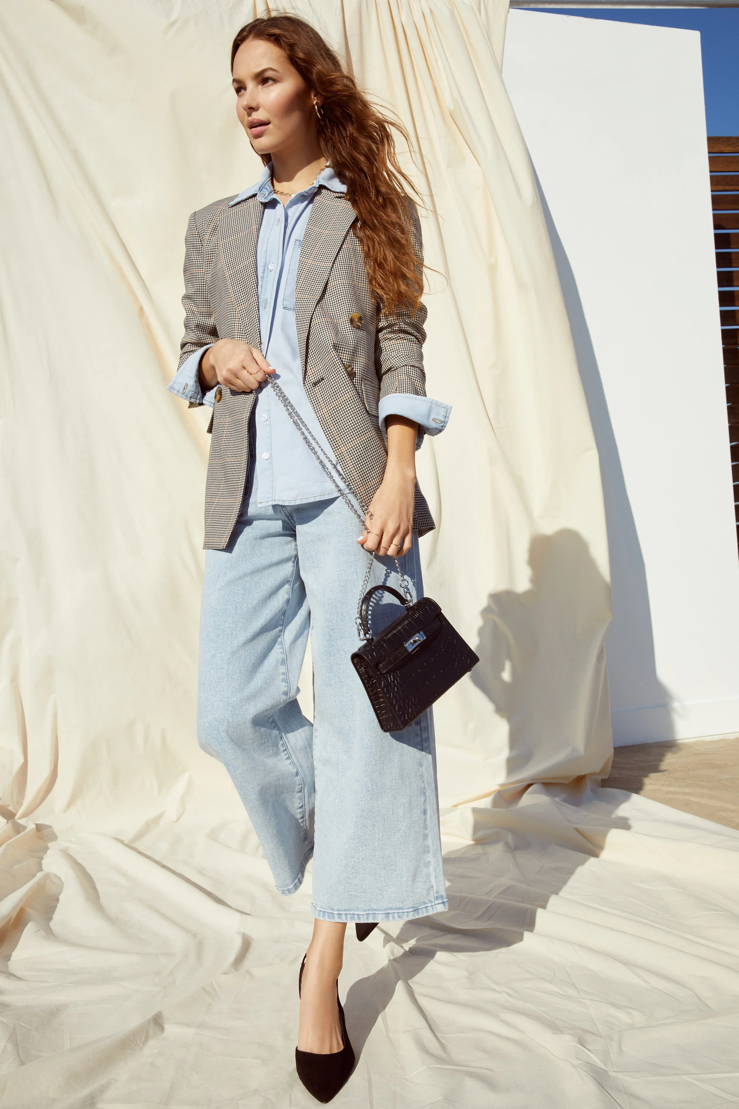JF_221214_Feb_Editorial_0224_Transitional_Outfits-2-_1724_rd1.jpg
