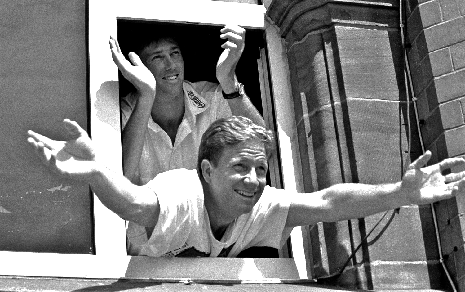 Glenn McGrath & Ian Healy applauding Steve Waugh’s second century of the third Test, Manchester, July 1997