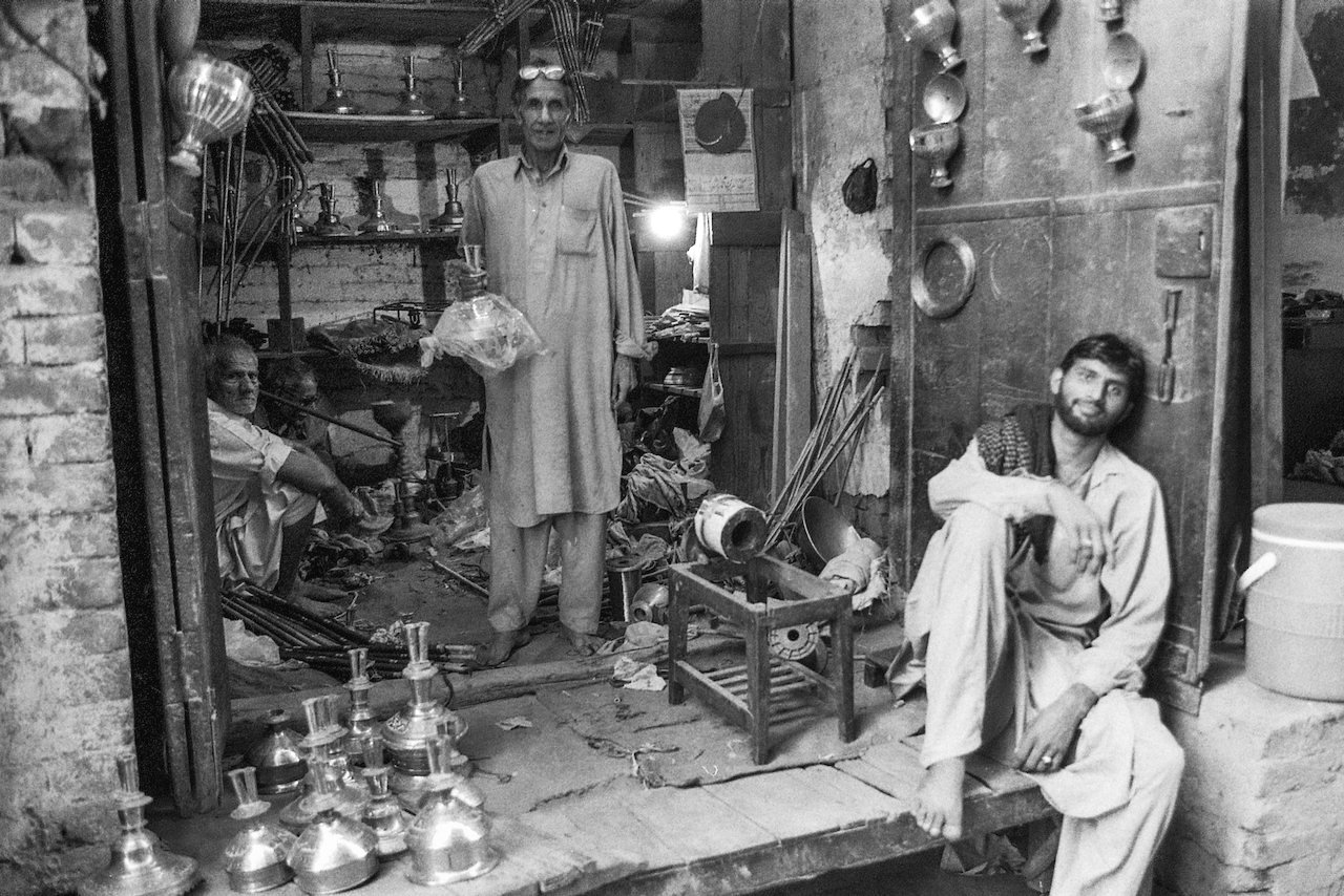 Hookah workshop, old city, Lahore