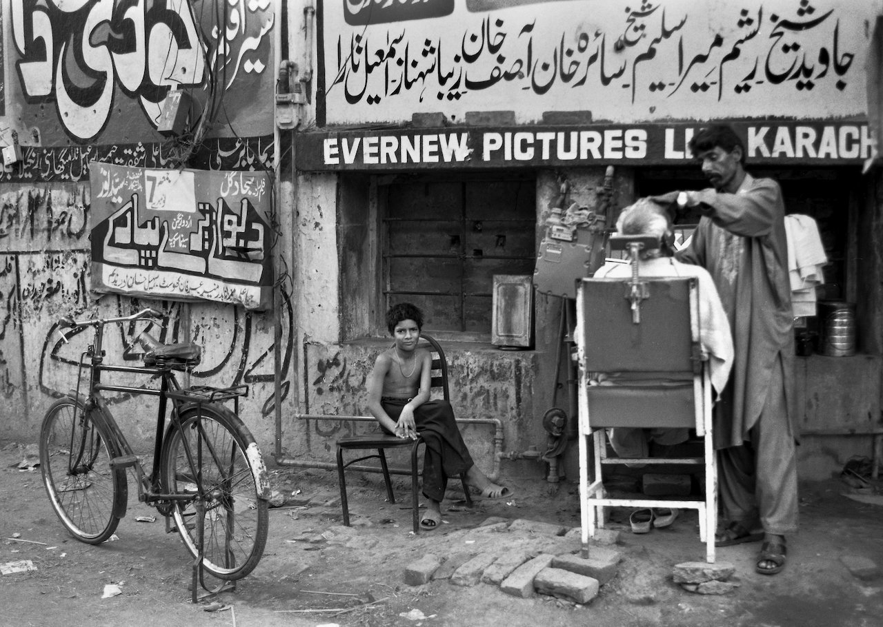 Barber shop, Lahore