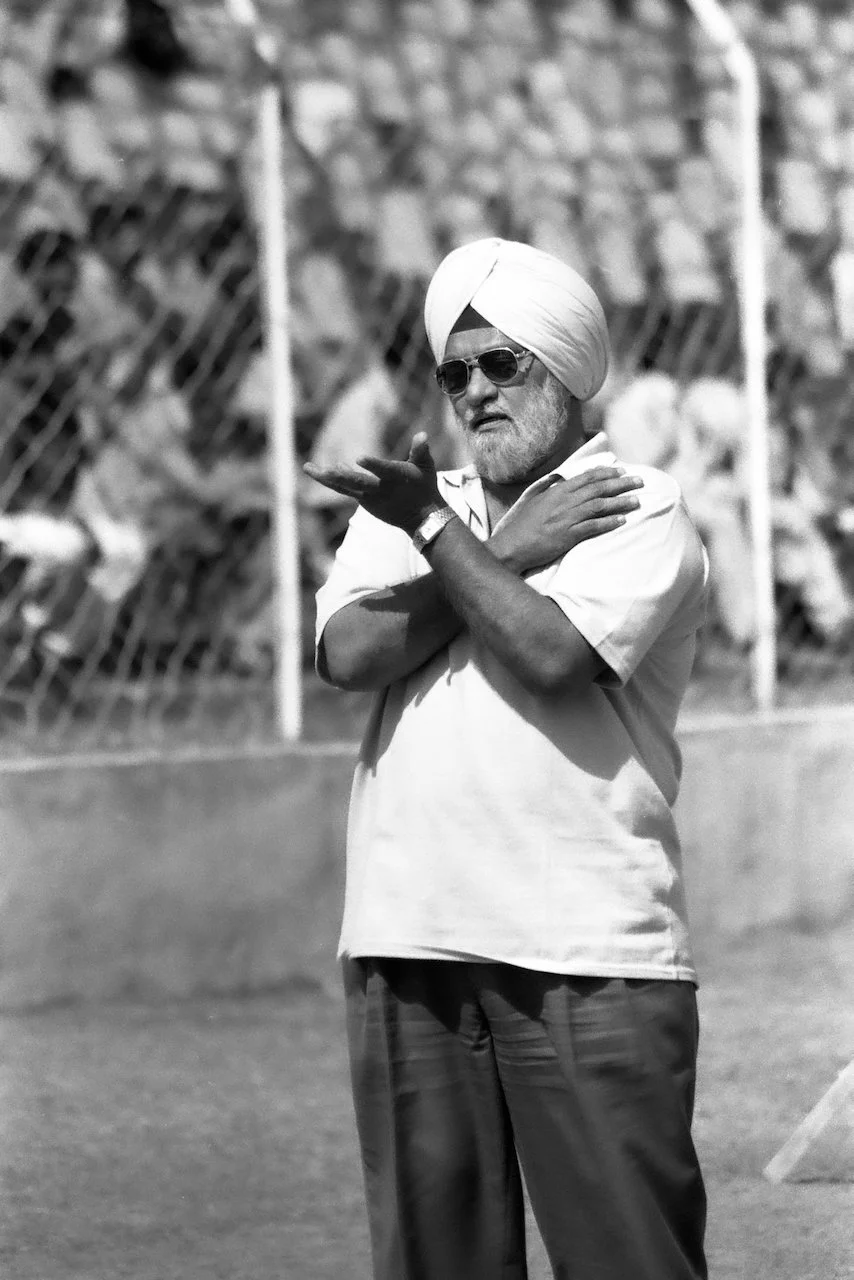 Bishan Bedi coaches Colin Miller in the nets, Delhi, March 2001 