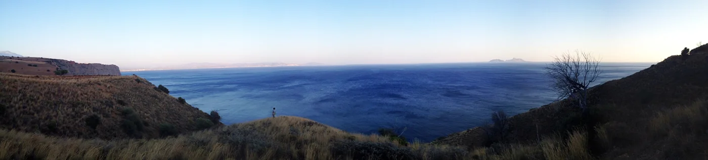 &nbsp;To access the daily diary of construction of the ring house press here