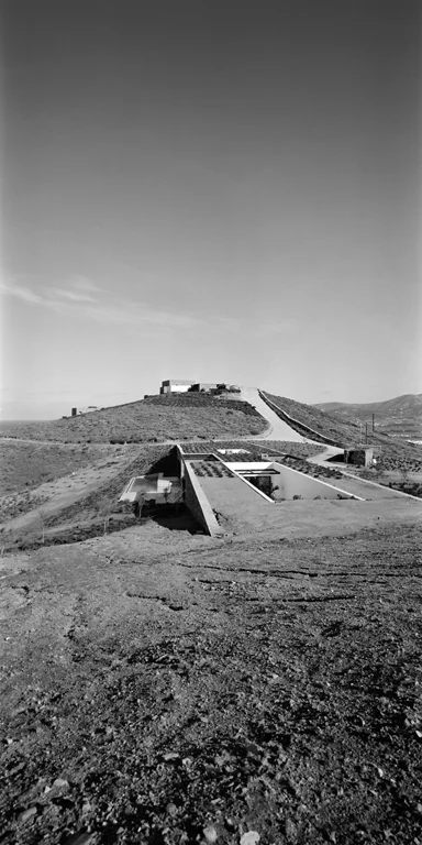 Aloni_Attali_02_bw_low_b.jpg