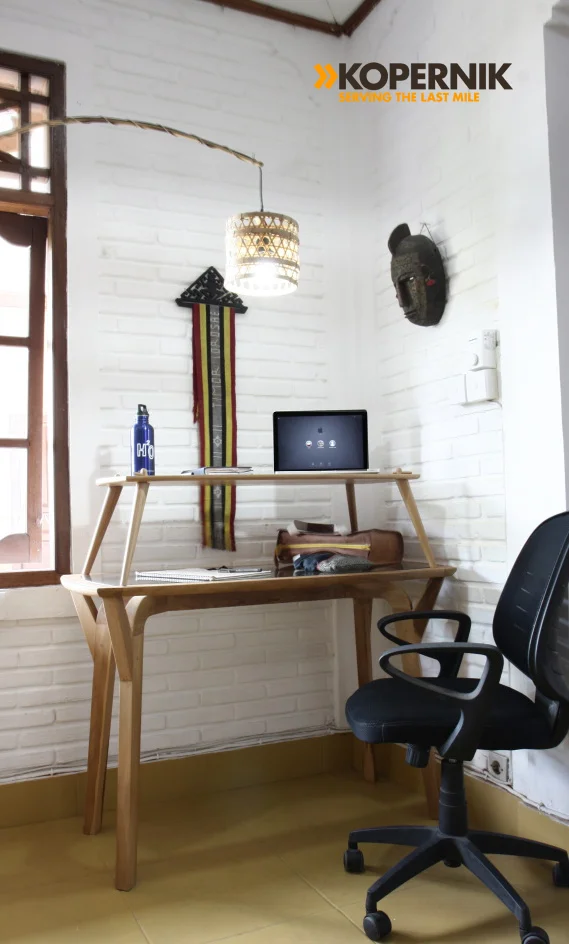 standing desk kopernik.jpg