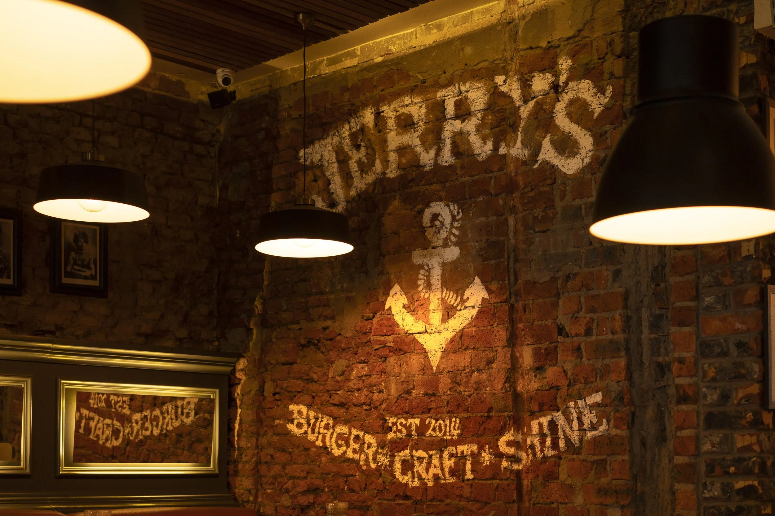 01Jerry_sBurgerBar(06Sep22)_by-delecamedia.com(_DLM6411)[WEB].jpg