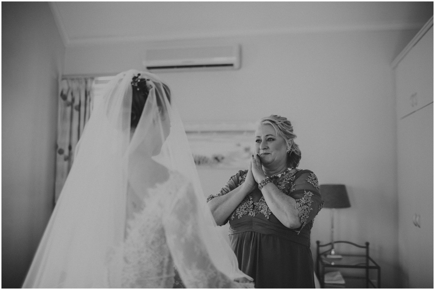 Top Wedding Photographer Cape Town South Africa Artistic Creative Documentary Wedding Photography Rue Kruger_1178.jpg