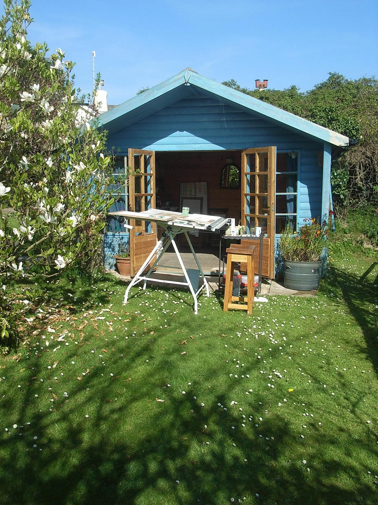My Much Loved Garden Studio, so sad to be leaving.