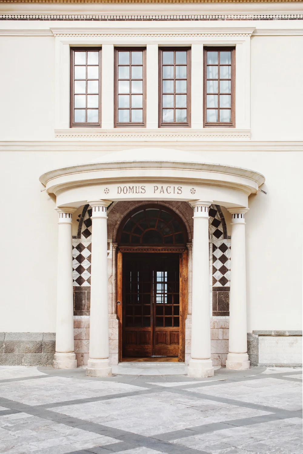 THE ASHBEE HOTEL