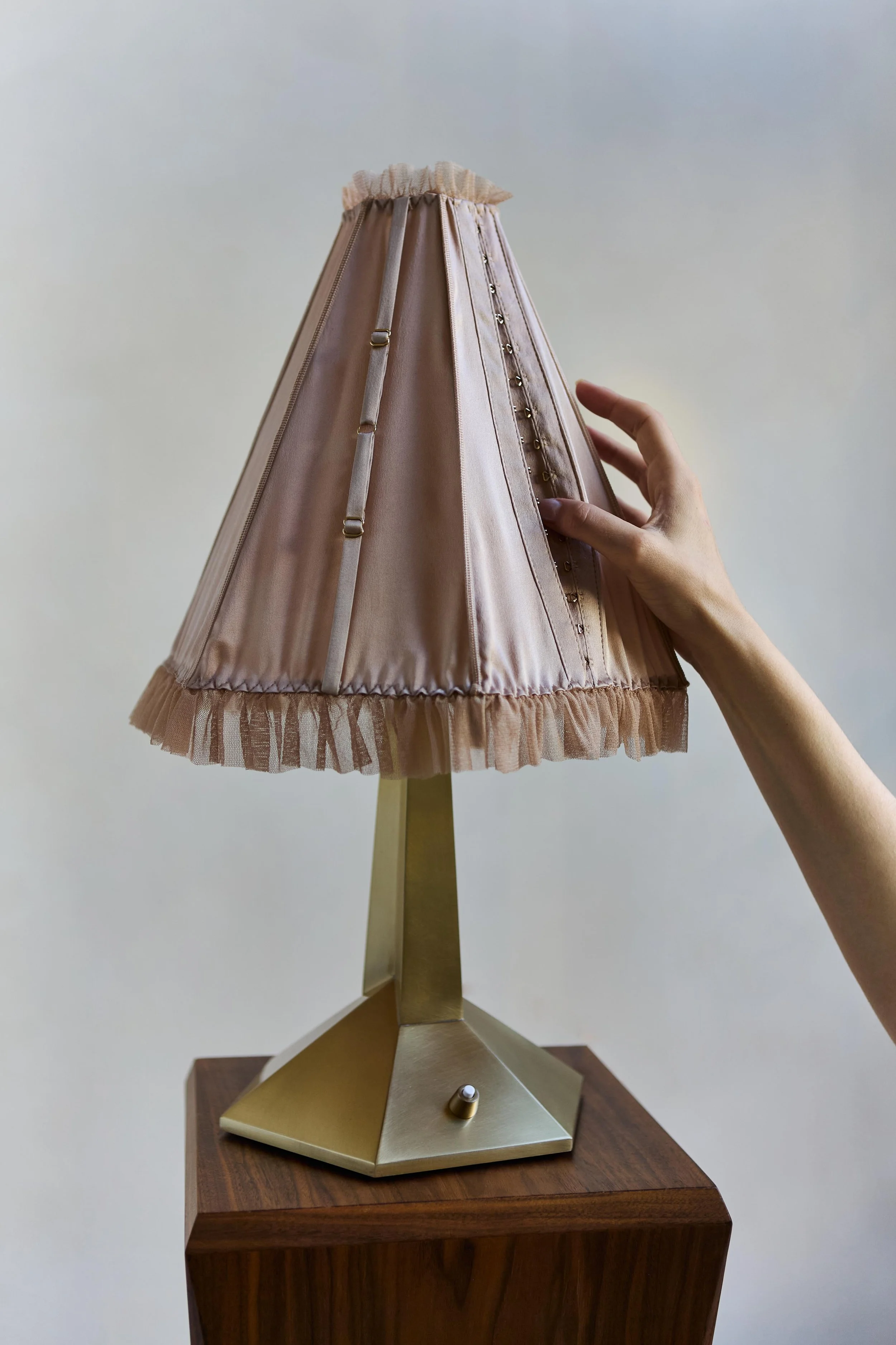 BRA lamp