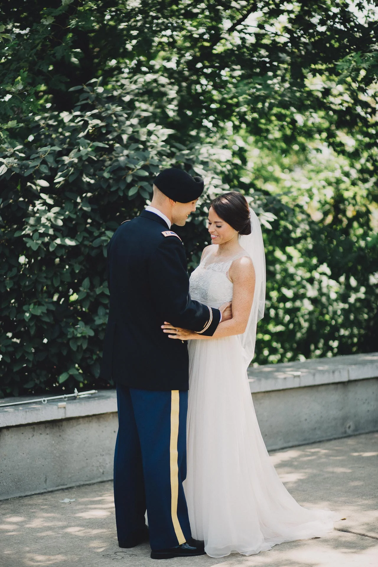 Emily-Eddie-Cincinnati-Rennaissance-Hotel-Wedding-032@2x.jpg