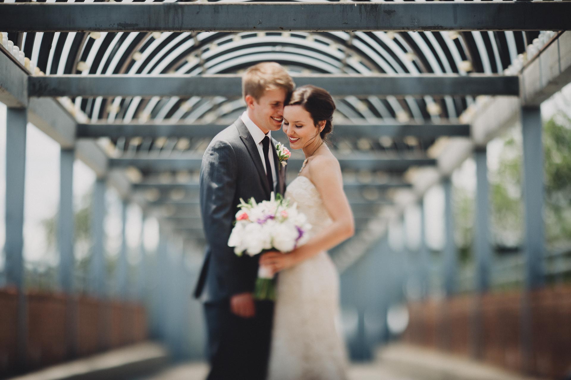 Julia-Michael-Cincinnati-Music-Hall-Wedding-060@2x.jpg