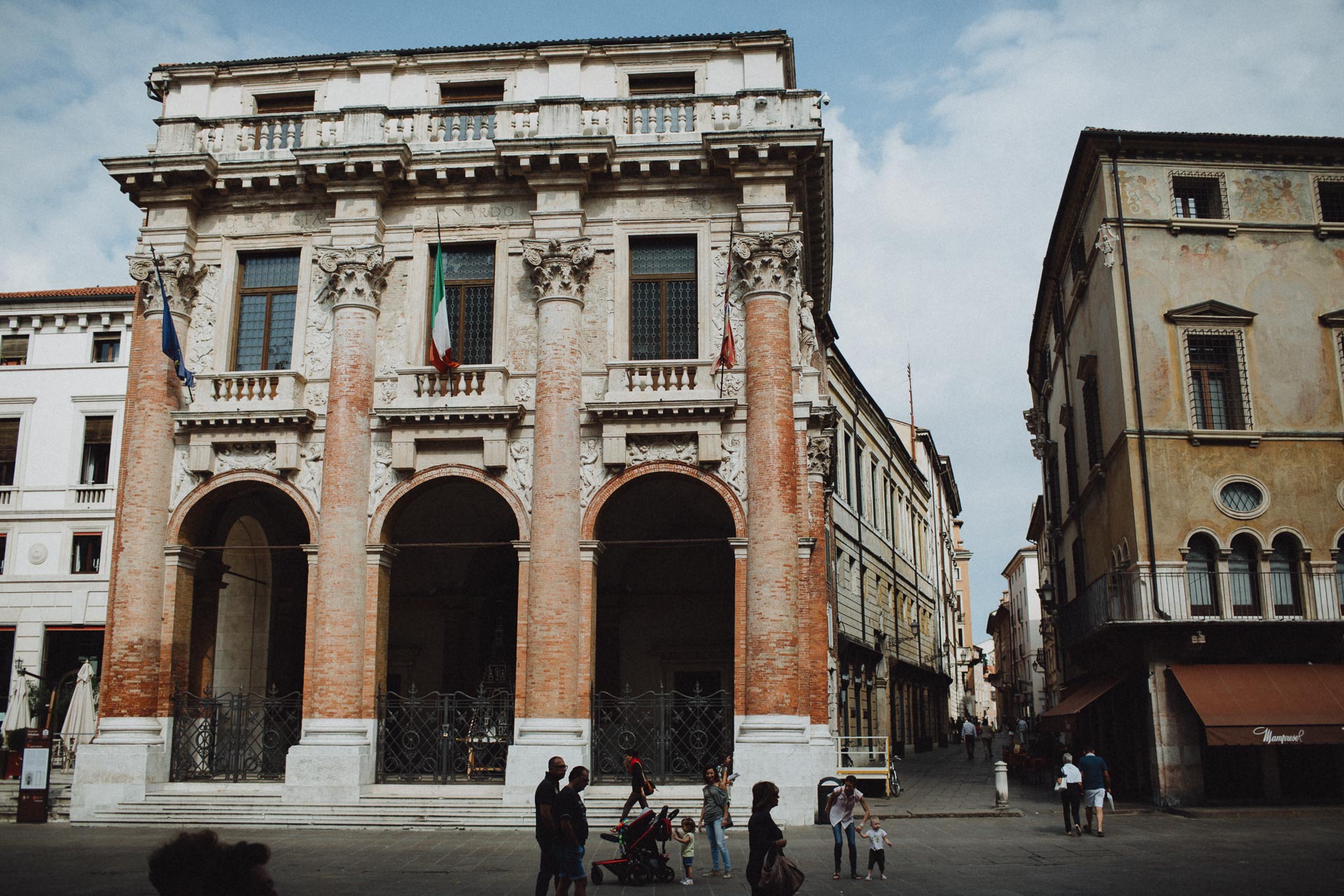 Kristy-Seth-Italy-Elopement-002@2x.jpg