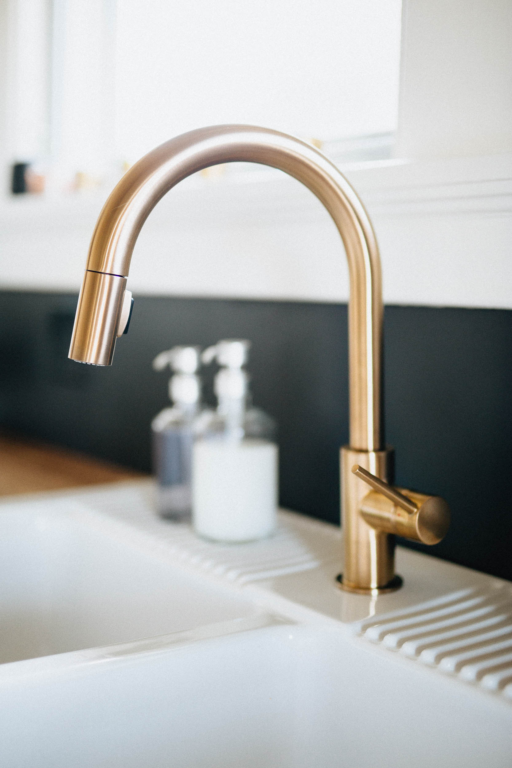 Modern Kitchen - Gold Faucet