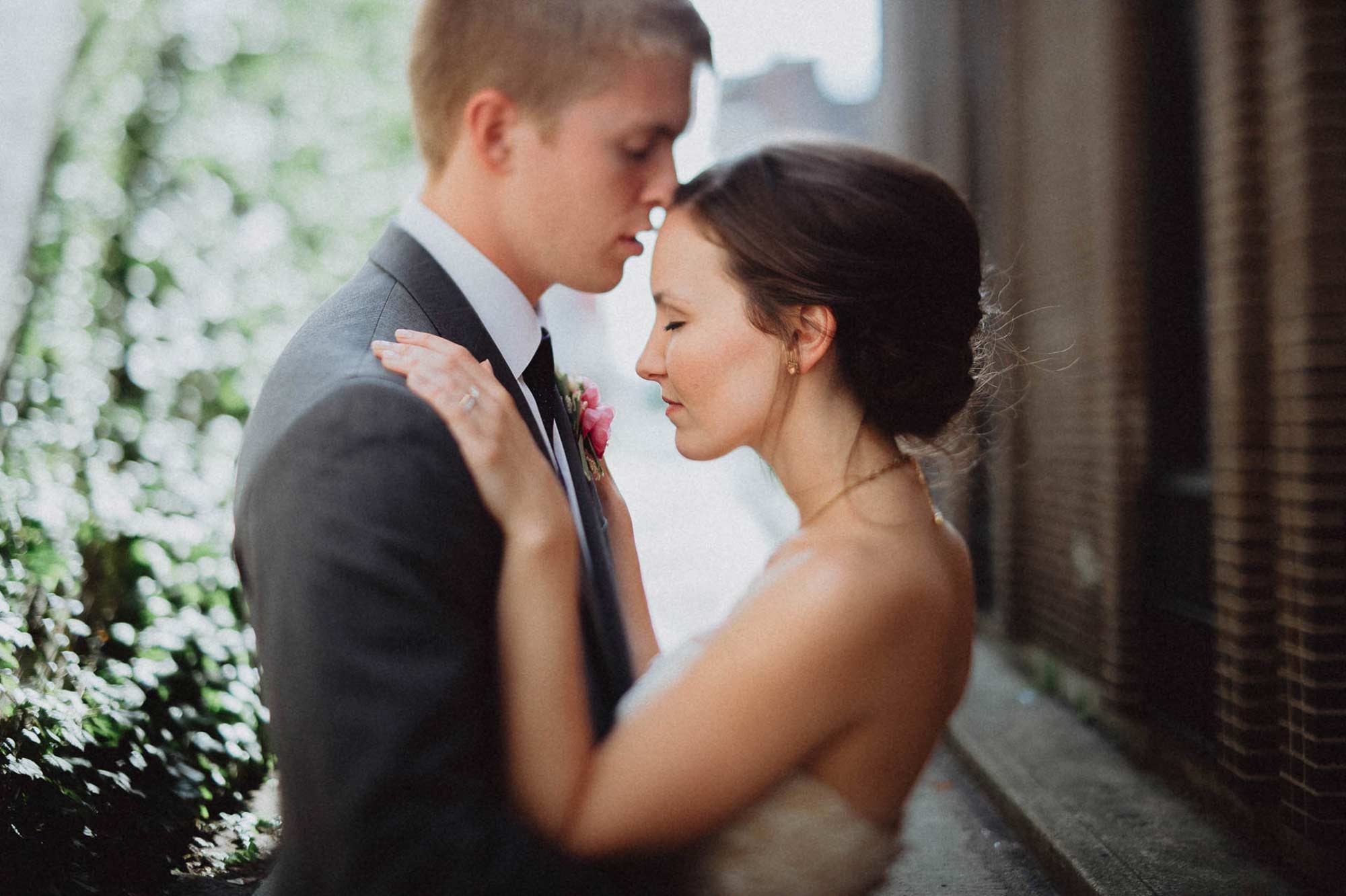 The-Brauns-2015-074-Julia-Michael-Cincinnati-Music-Hall-Wedding.jpg