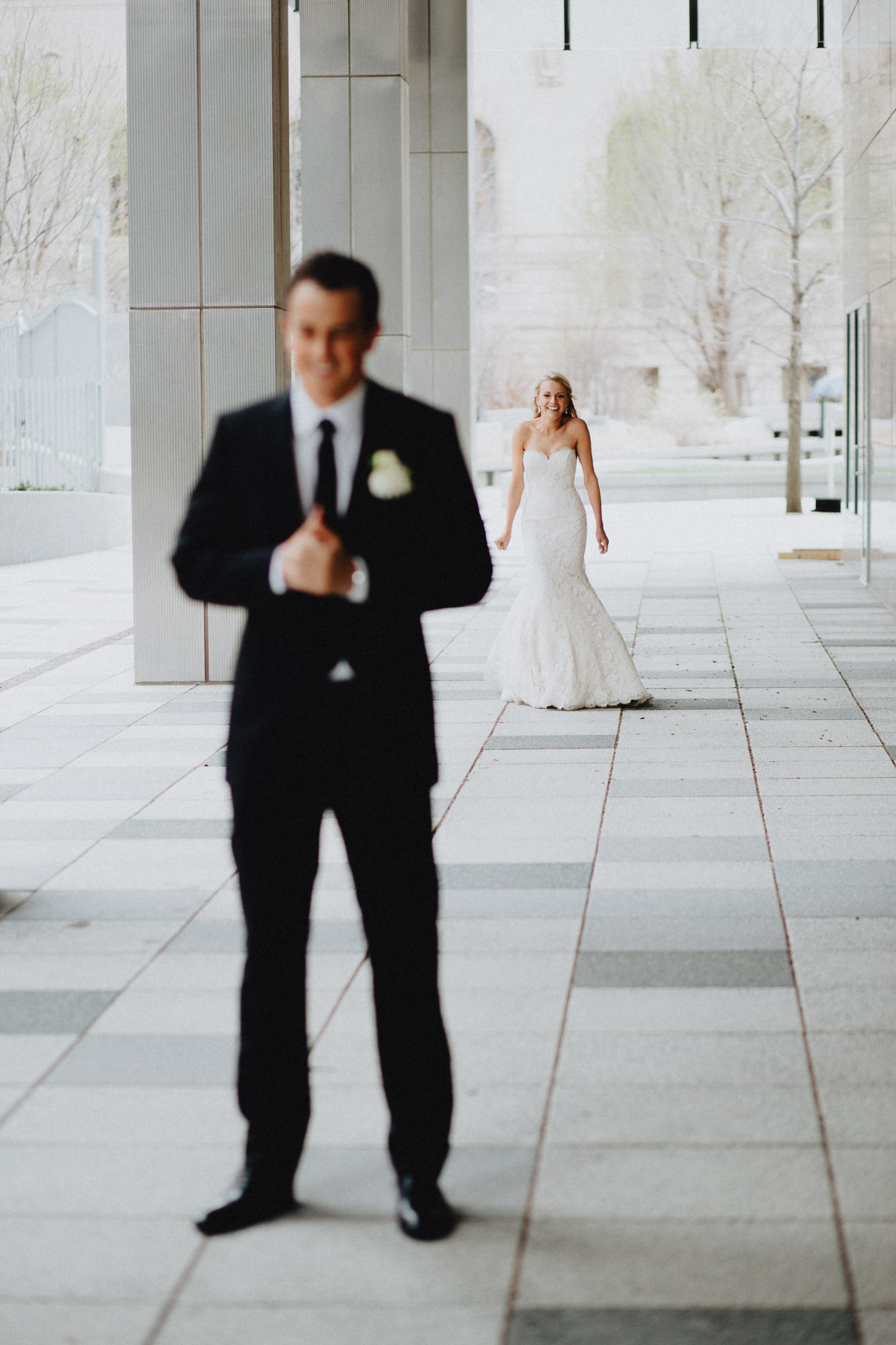 Alana-David-Cleveland-Old-Courthouse-Wedding-050@2x.jpg