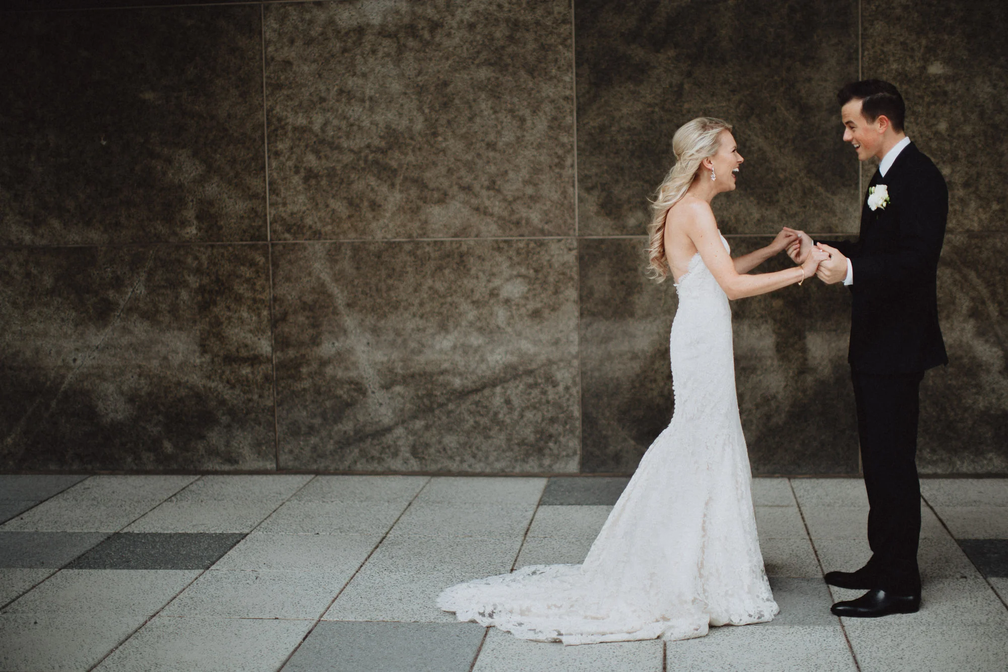 Alana-David-Cleveland-Old-Courthouse-Wedding-053@2x.jpg