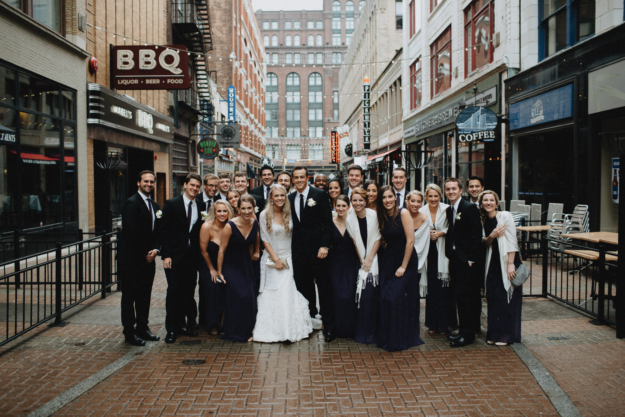 Alana-David-Cleveland-Old-Courthouse-Wedding-095@2x.jpg
